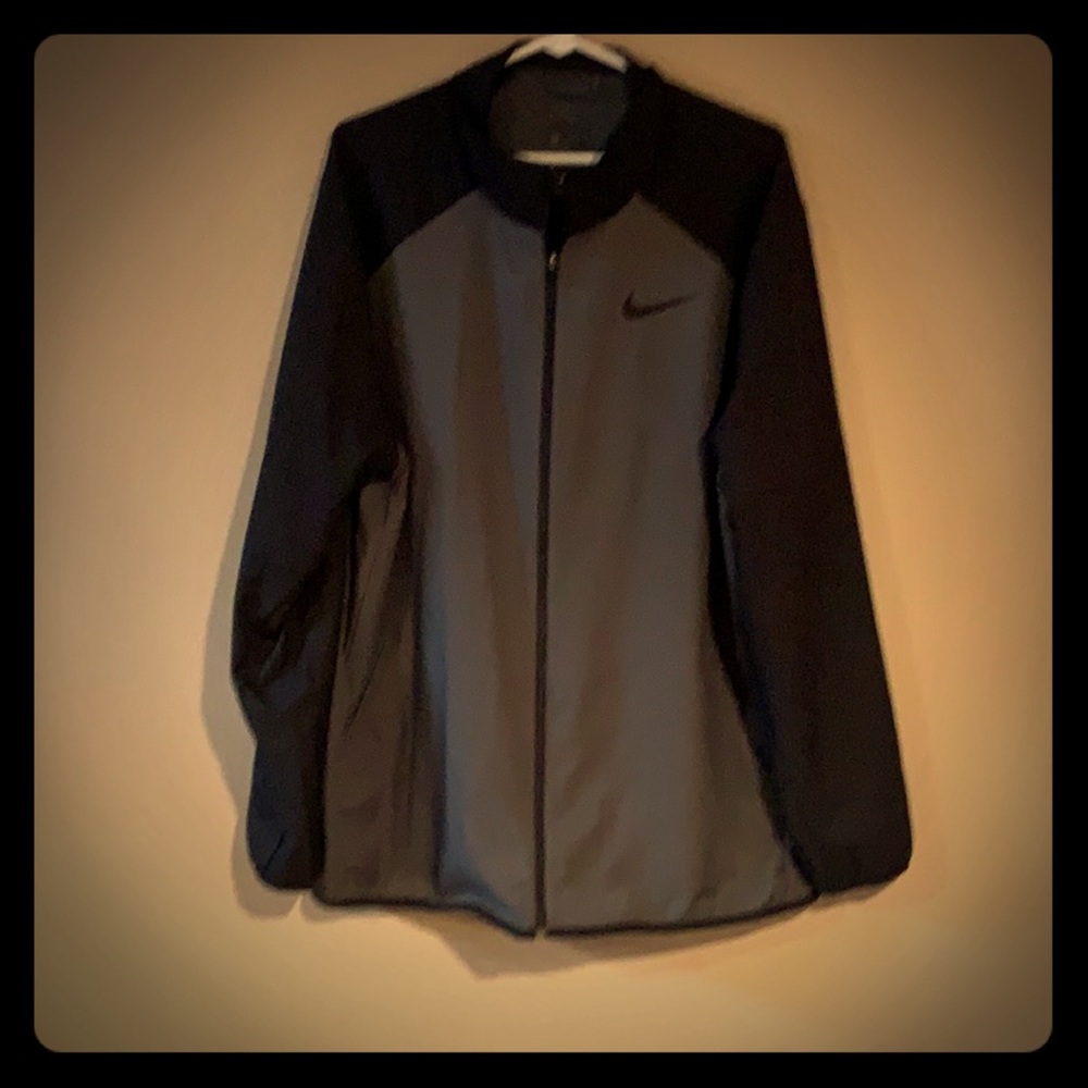 Windbreaker jacket